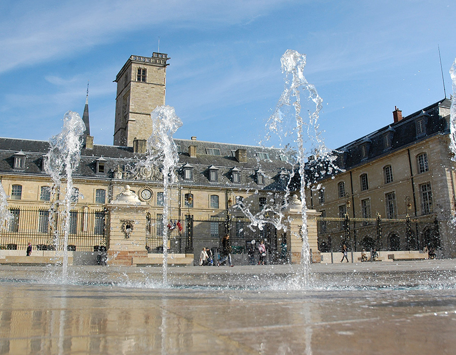 Place de la Libération à Dijon